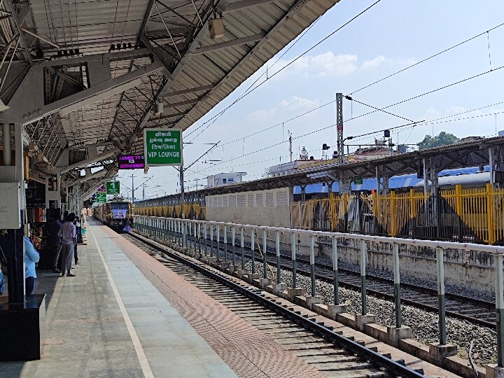 Egmore - Salem Express Train